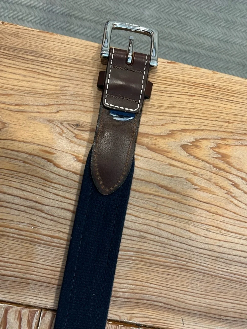Vineyard Vines Size 32 Classic Whale Canvas Club Men's Belt Navy Leather